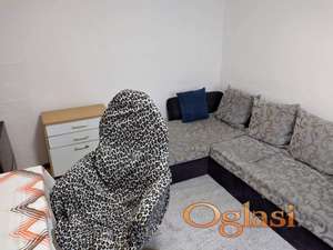Izdajem garsonjeru 200 eur kod ulice Cara Dusana